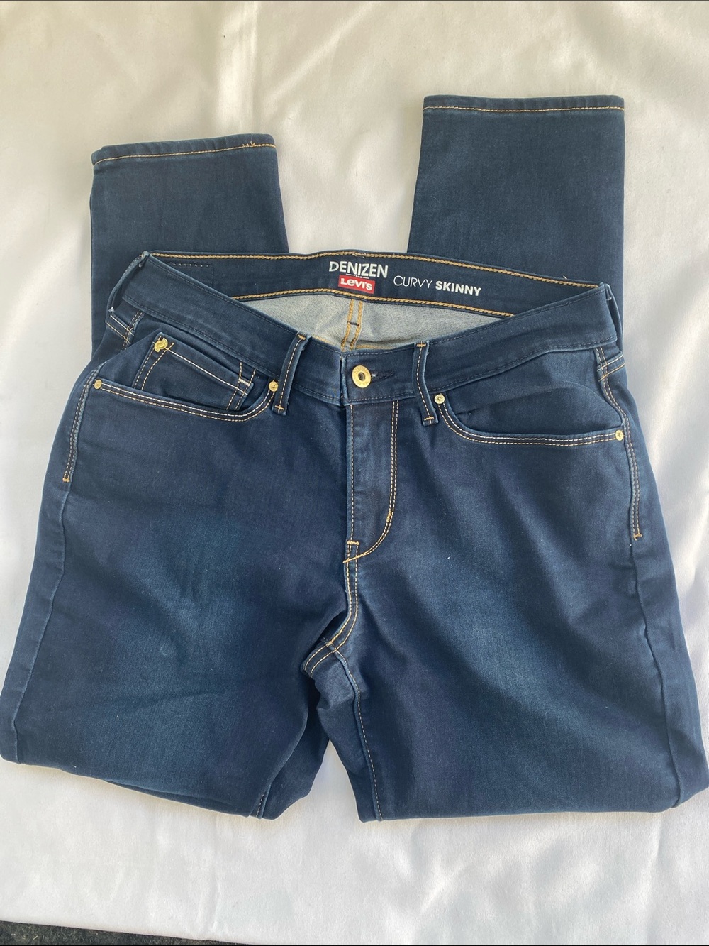 Denizen from Levi’s Skinny Jeans Size 10M